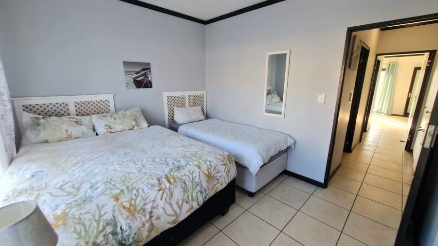 2 Bedroom Property for Sale in Bowtie Western Cape